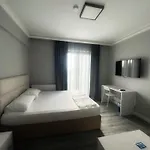 Aslan Airport Hotel *